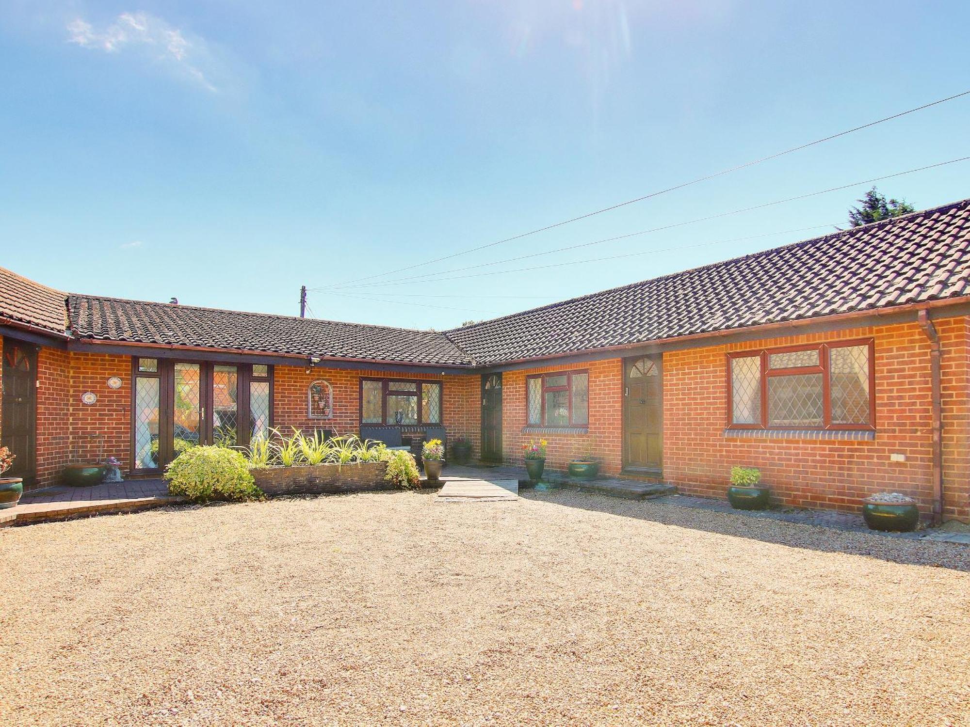 Irenic Lodge Netley Marsh エクステリア 写真